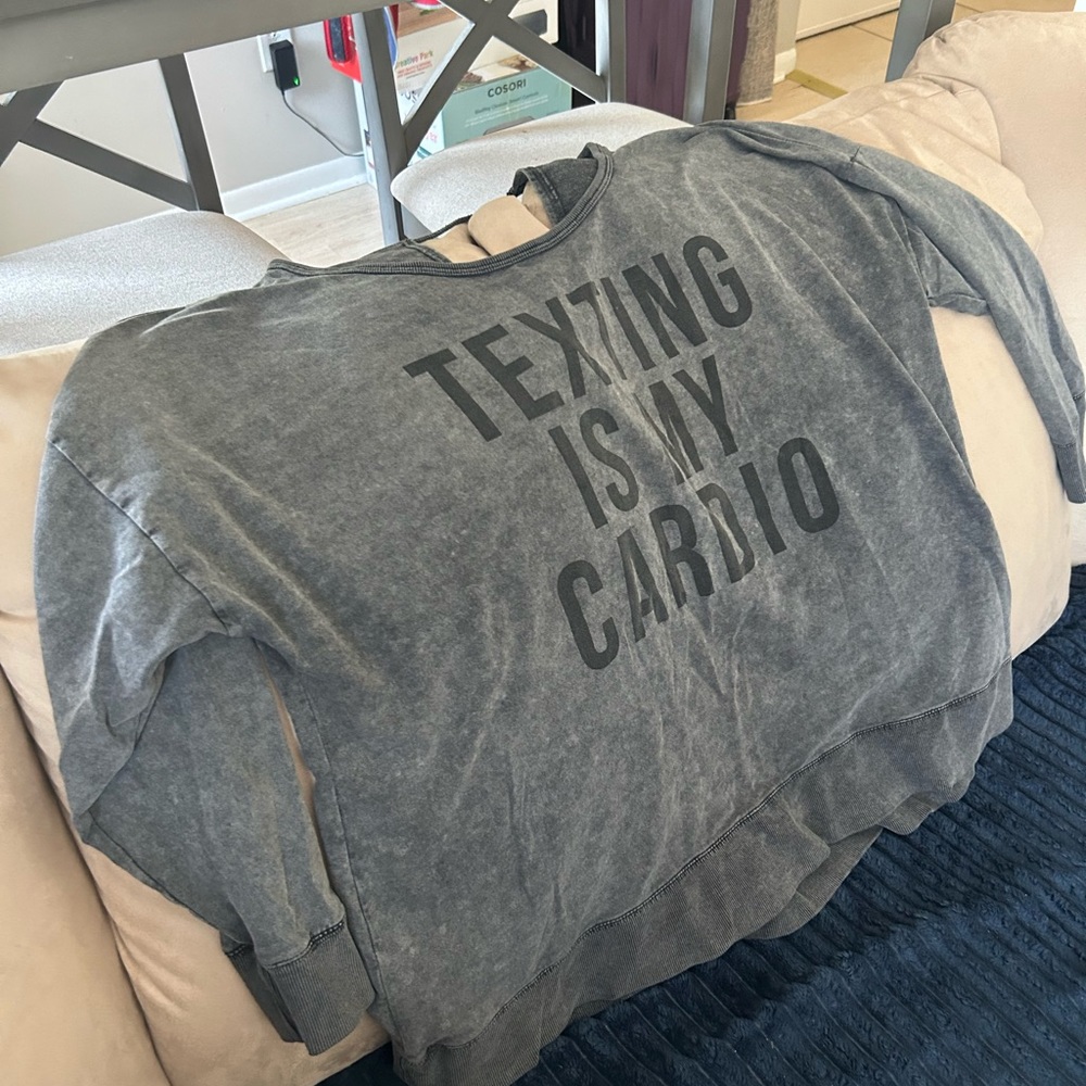 Sweatshirt - Picture 2 of 5